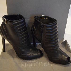 Alexander McQueen Shiny Nappa Black Bootie